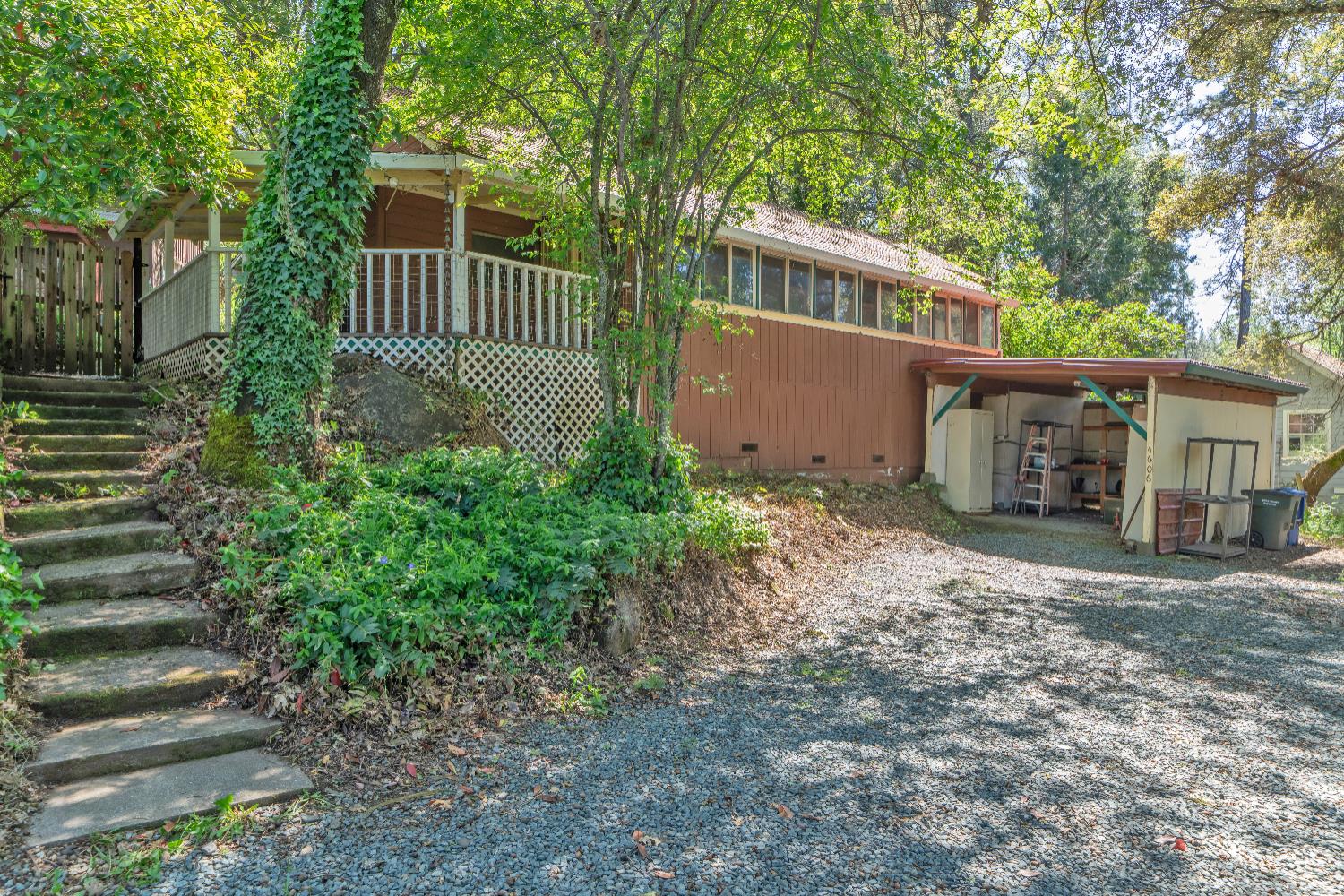 14606 Emigrant Trail