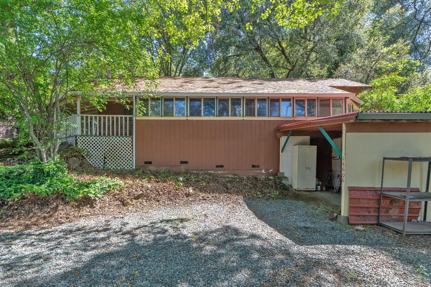 14606 Emigrant Trail