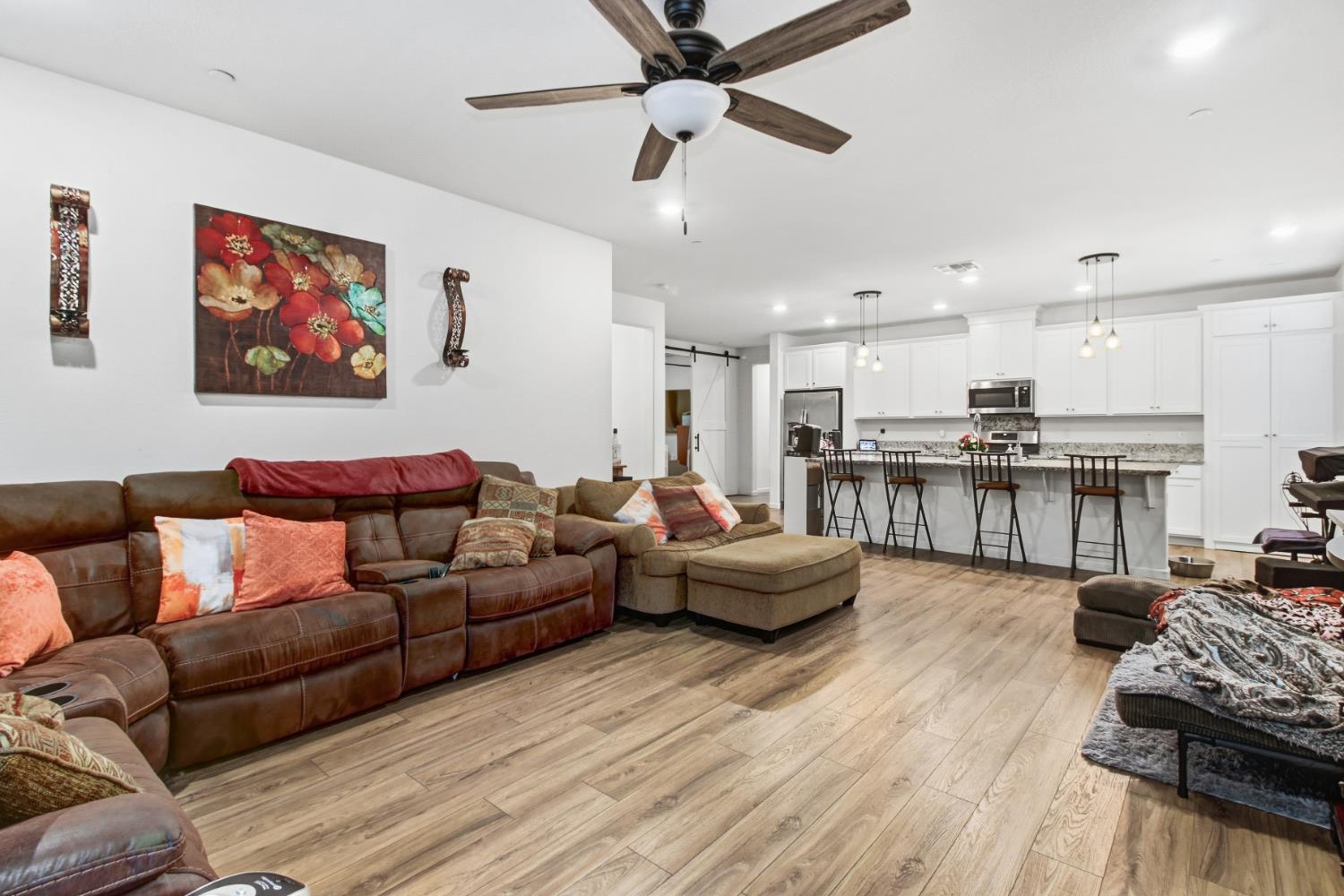 7595 Blue Bell Circle