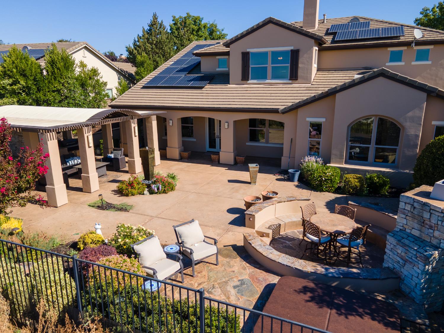 El Dorado Hills, California 95762, United States, 4 Bedrooms Bedrooms, ,4 BathroomsBathrooms,Residential,Active,212337