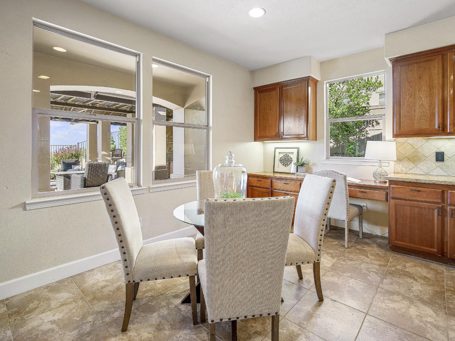 El Dorado Hills, California 95762, United States, 4 Bedrooms Bedrooms, ,4 BathroomsBathrooms,Residential,Active,212337