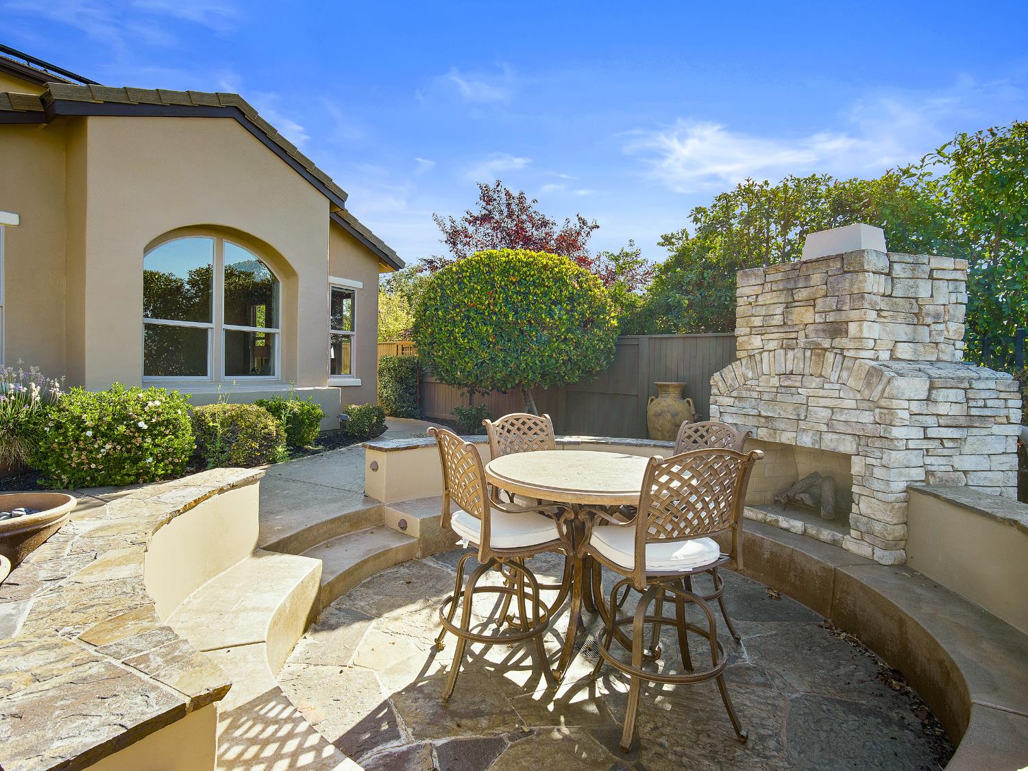 El Dorado Hills, California 95762, United States, 4 Bedrooms Bedrooms, ,4 BathroomsBathrooms,Residential,Active,212337