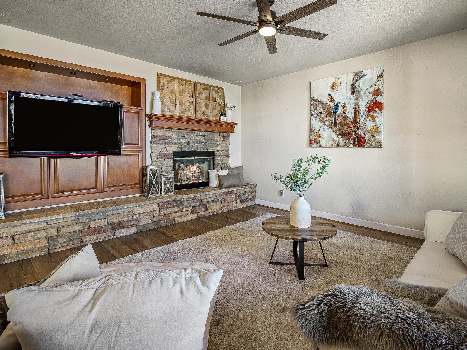 El Dorado Hills, California 95762, United States, 4 Bedrooms Bedrooms, ,4 BathroomsBathrooms,Residential,Active,212337