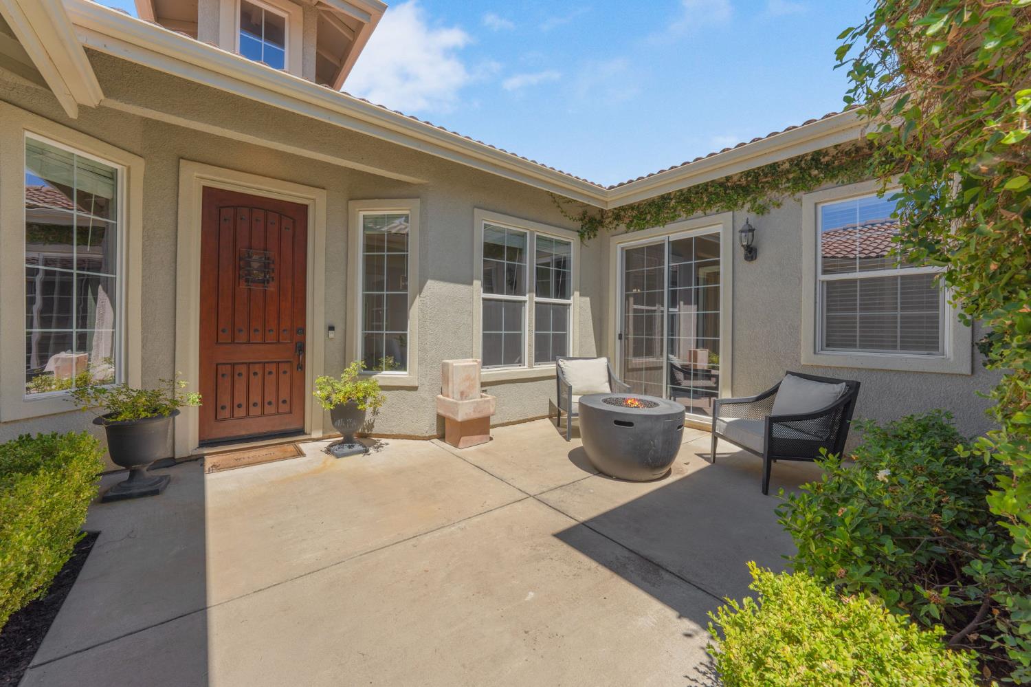 5048 Stroman Lane