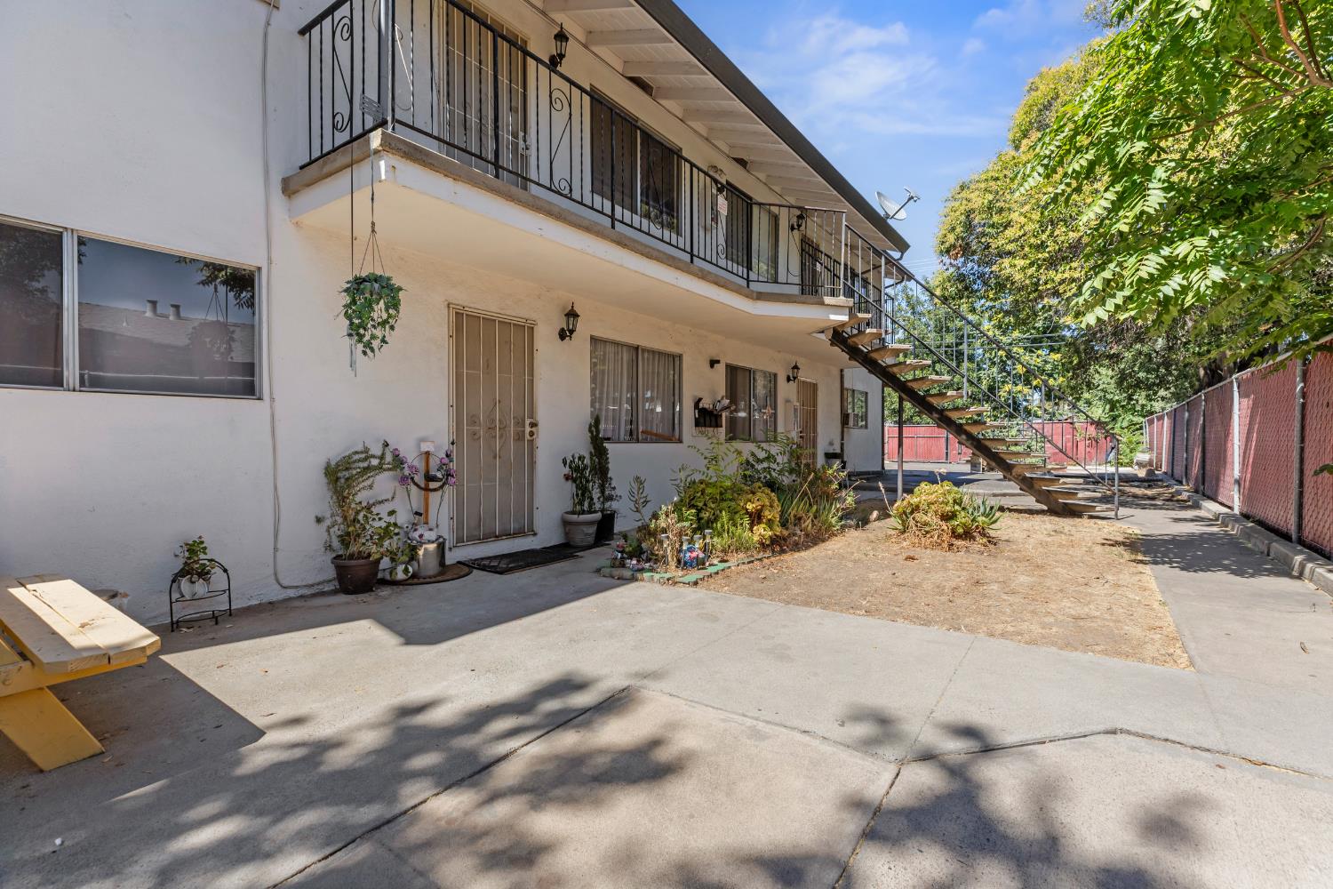 814 2nd Street