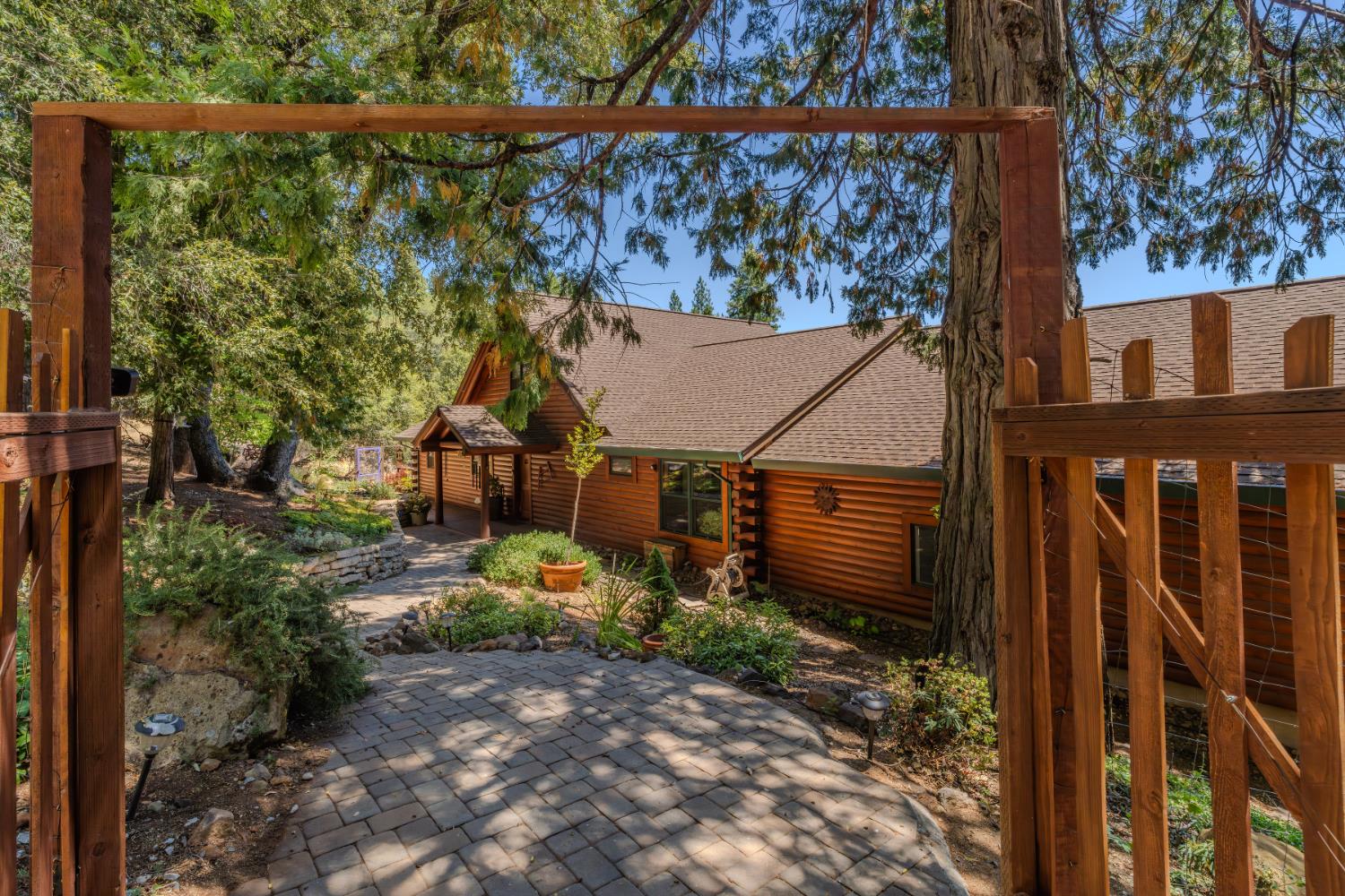 25804 Aspen Court