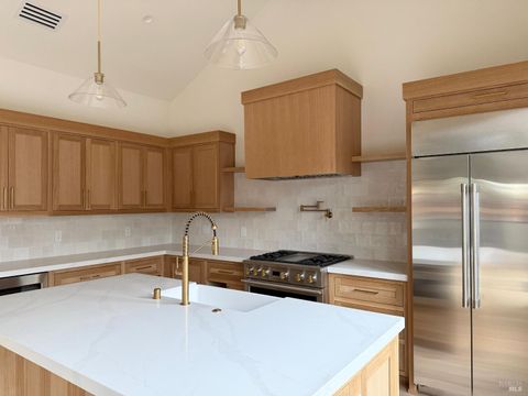 670 Oak Lane Sonoma CA 95476