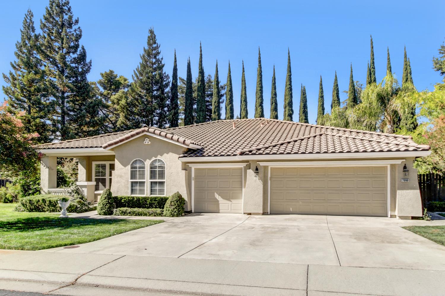 2090 Bailey Circle
