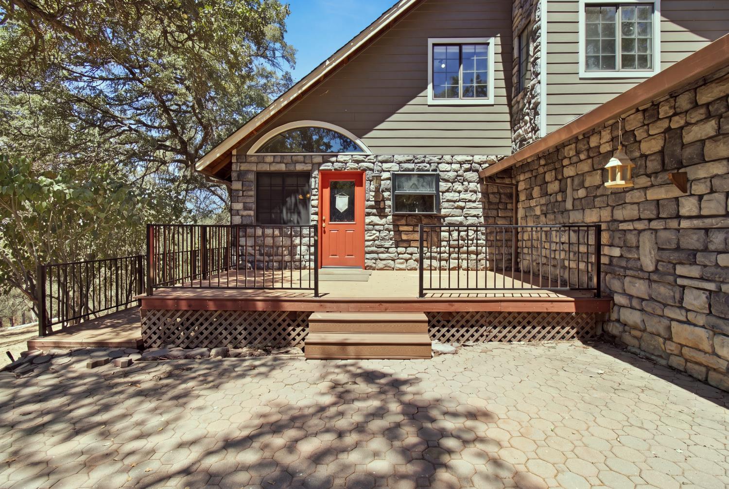 3300 Broken Branch Trail