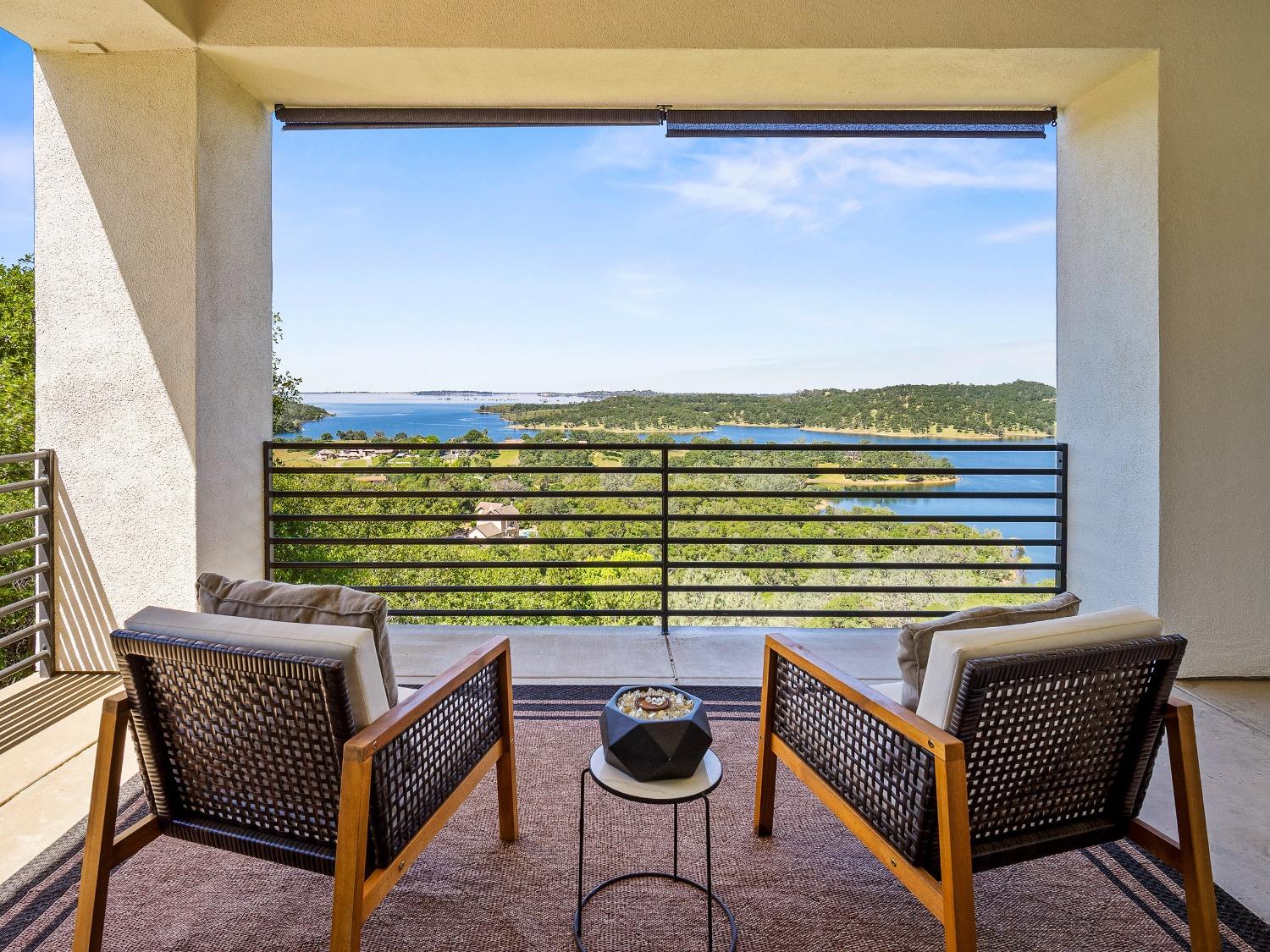 El Dorado Hills, California 95762, United States, 4 Bedrooms Bedrooms, ,4 BathroomsBathrooms,Residential,Active,187138