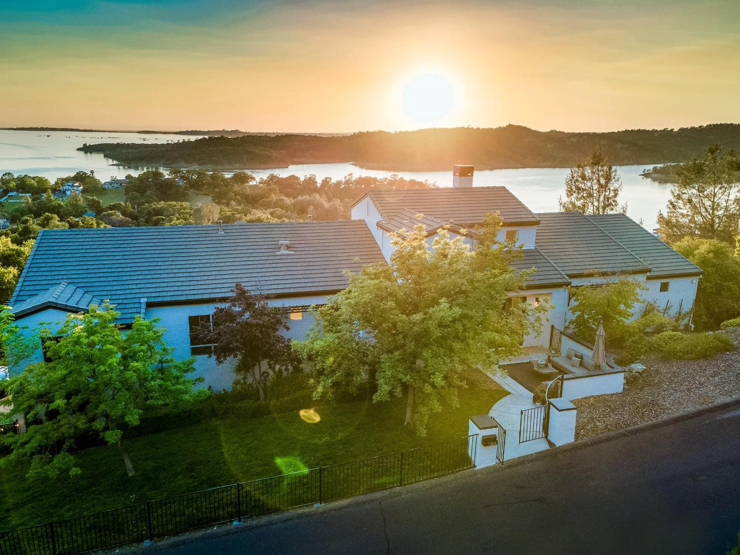 El Dorado Hills, California 95762, United States, 4 Bedrooms Bedrooms, ,4 BathroomsBathrooms,Residential,Active,187138