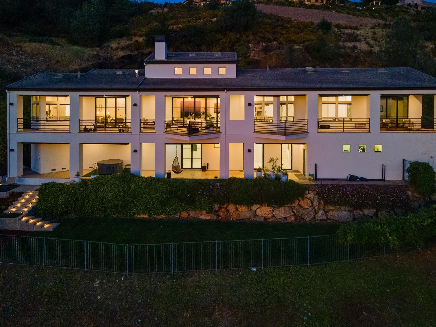 El Dorado Hills, California 95762, United States, 4 Bedrooms Bedrooms, ,4 BathroomsBathrooms,Residential,Active,187138