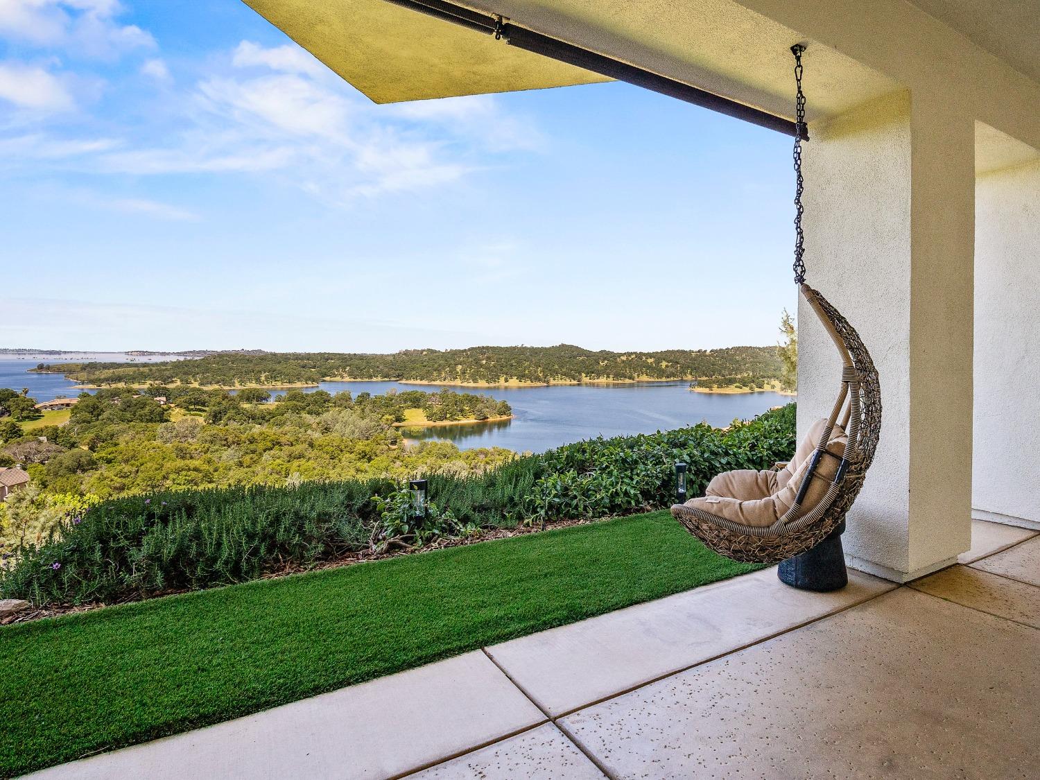 El Dorado Hills, California 95762, United States, 4 Bedrooms Bedrooms, ,4 BathroomsBathrooms,Residential,Active,187138