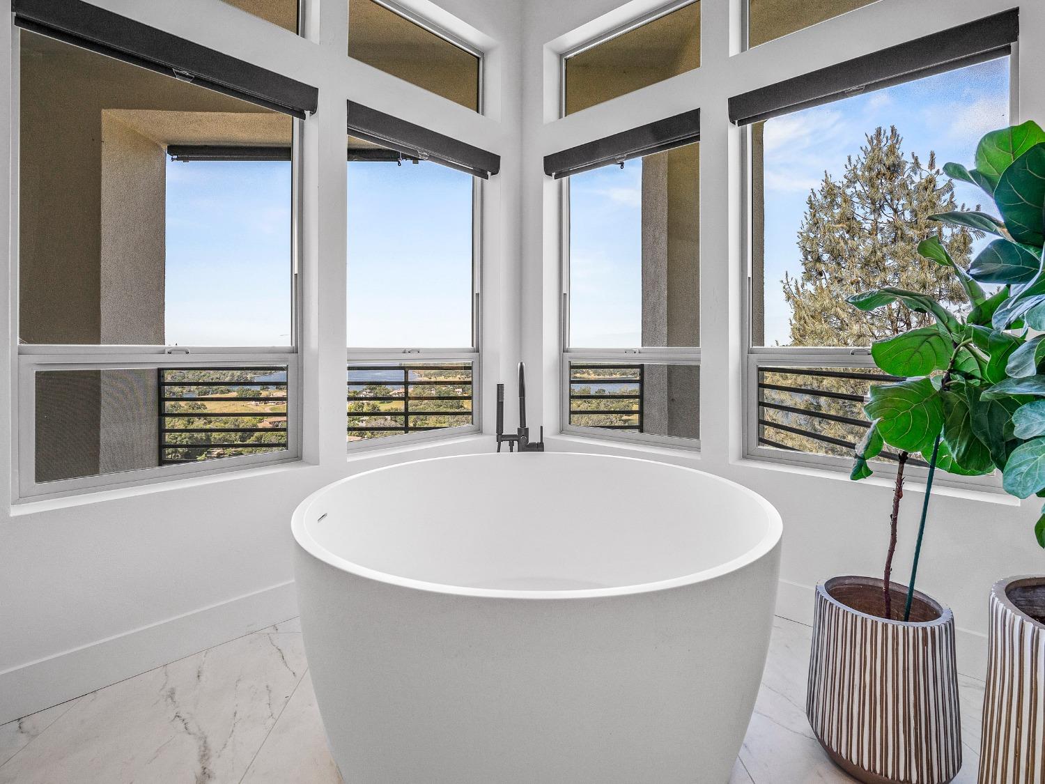 El Dorado Hills, California 95762, United States, 4 Bedrooms Bedrooms, ,4 BathroomsBathrooms,Residential,Active,187138