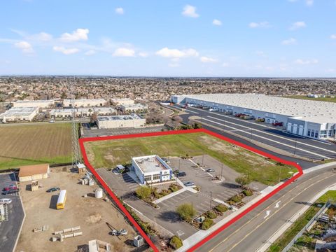 520 Park Center Drive Patterson CA 95363