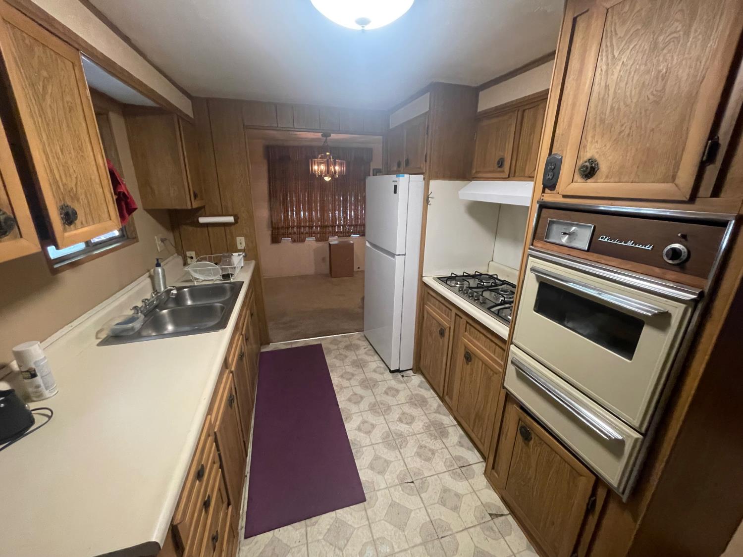 3901 Lake Road 230