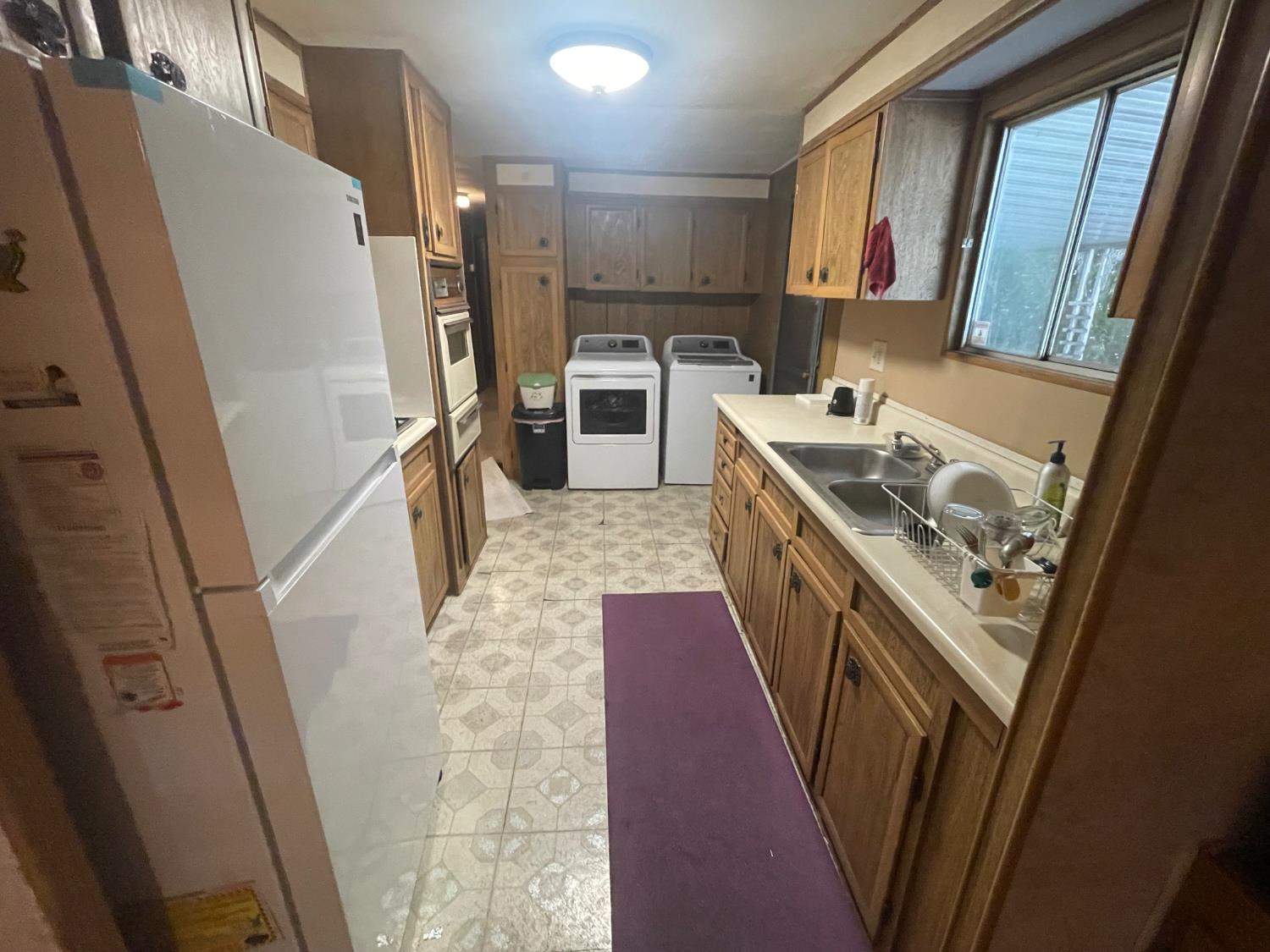3901 Lake Road 230