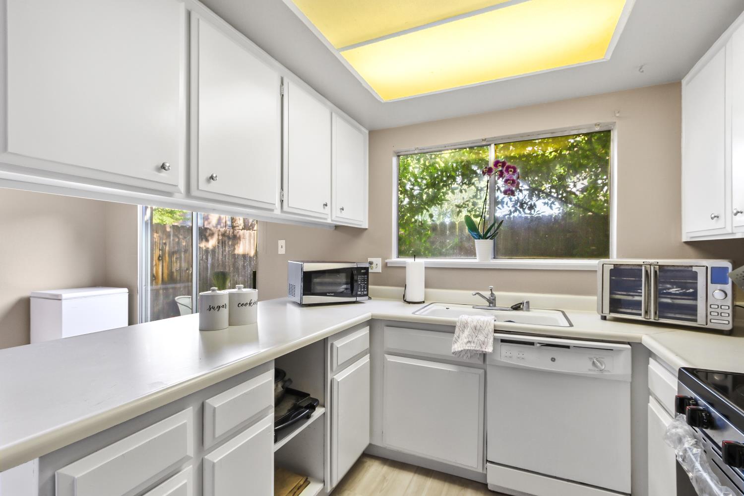 3614 Larchmont Square Lane