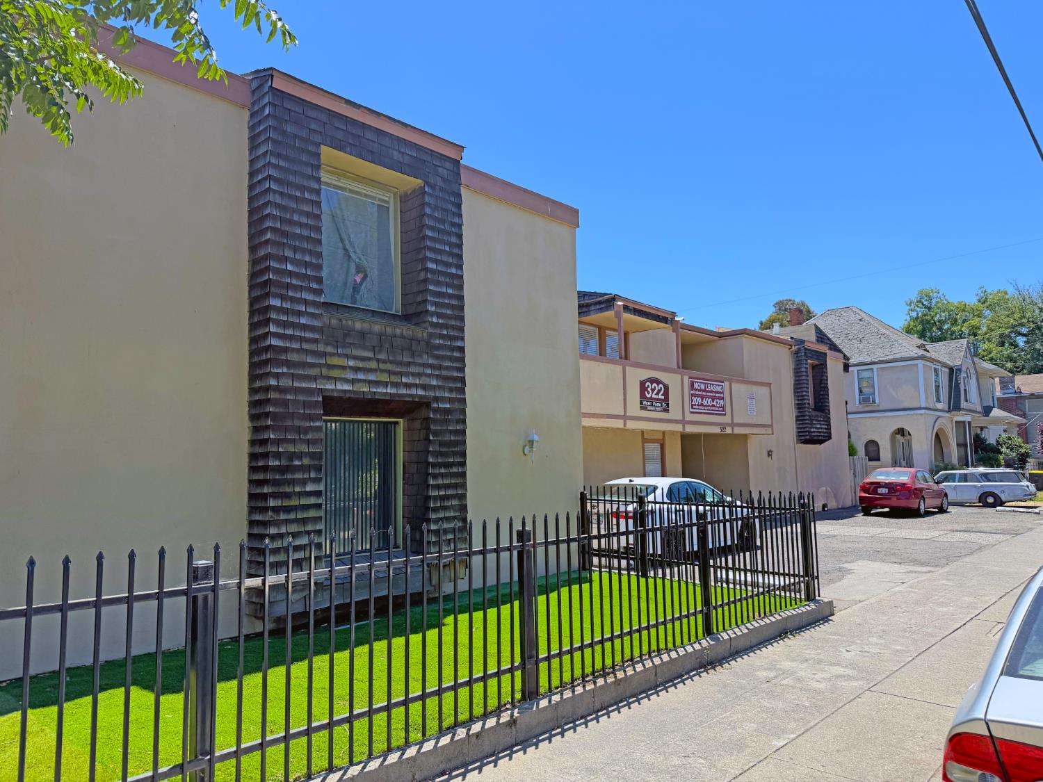 322 W Park Street