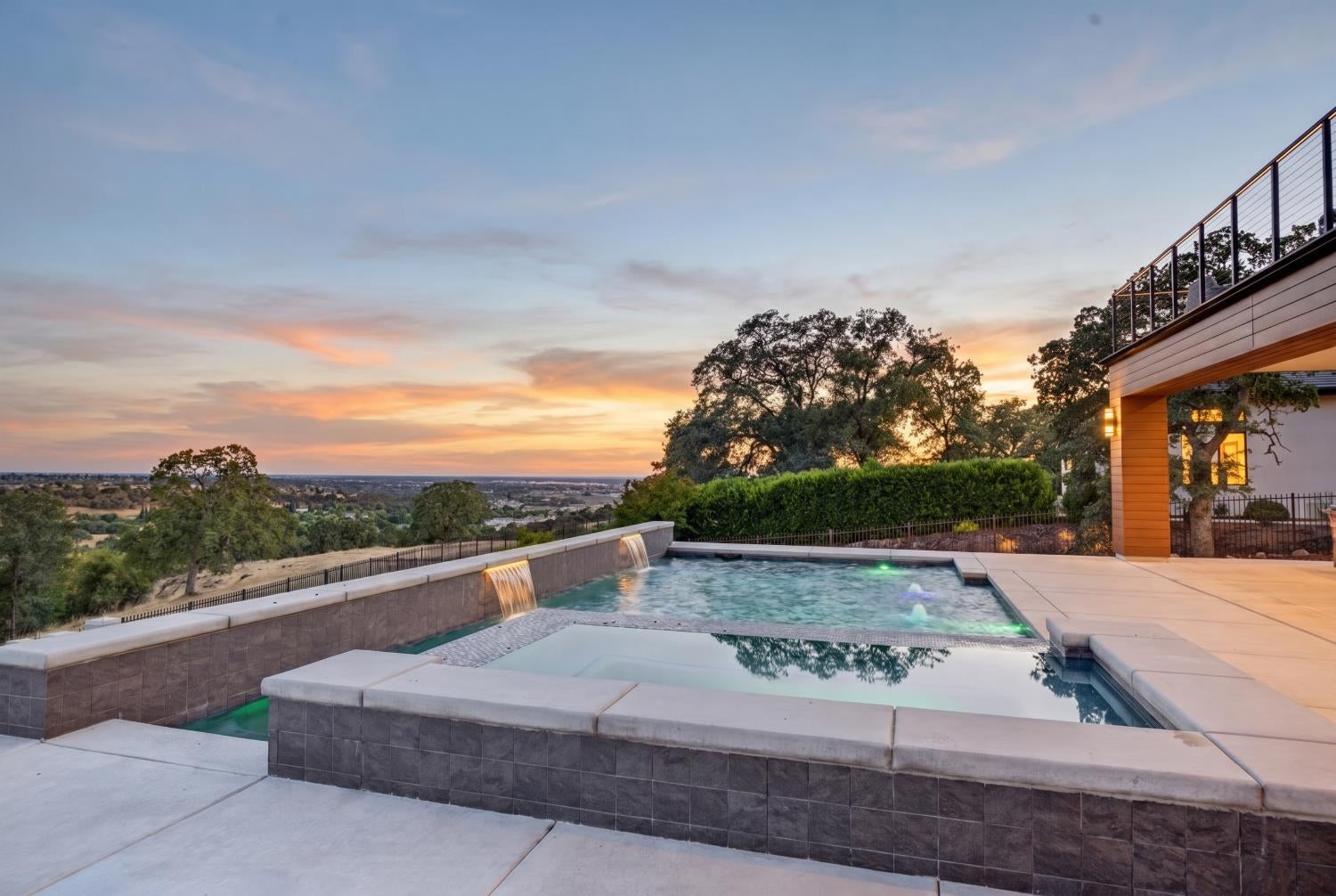3516 Vista De Madera