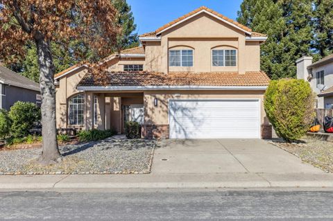 120 Elkins Circle Folsom CA 95630