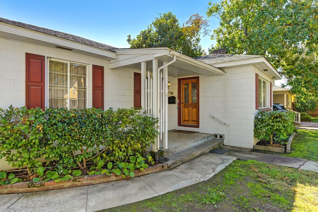 1116 Lochbrae Road