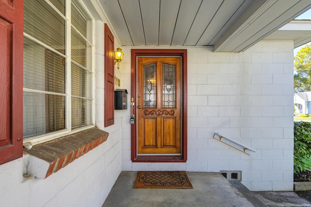 1116 Lochbrae Road