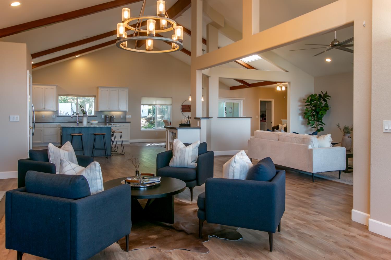 3287 Knollridge Drive