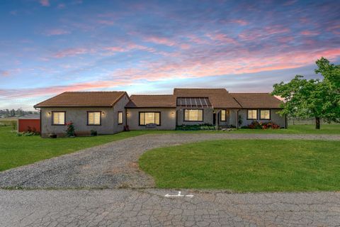 3218 Las Quintas Way Marysville CA 95901
