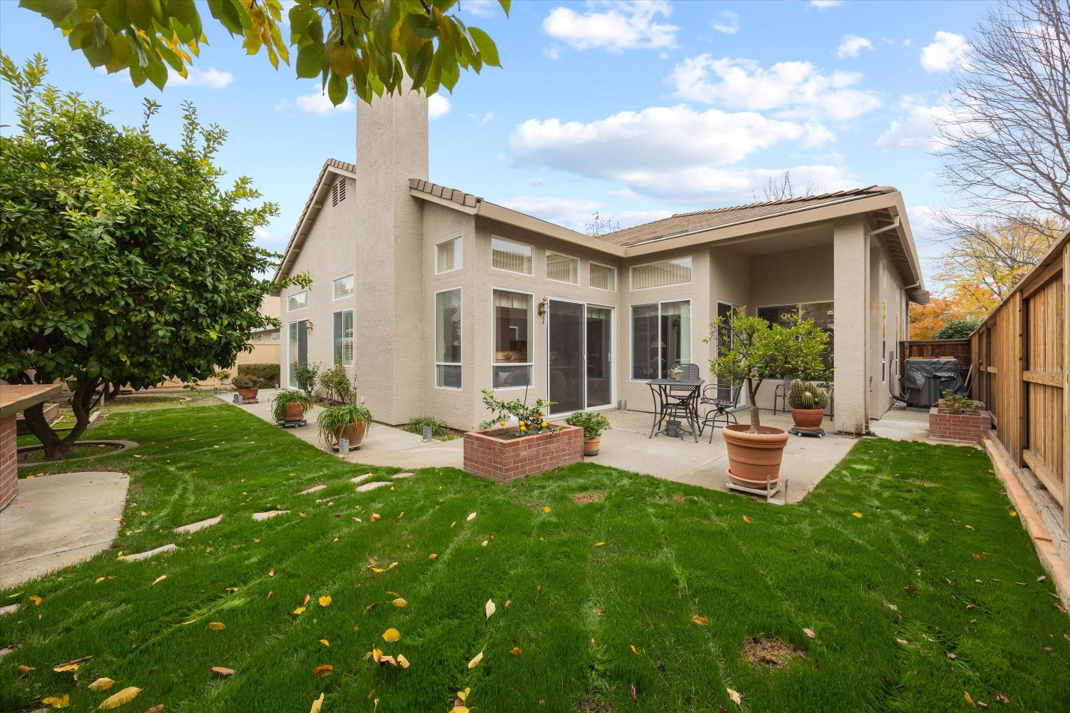 1121 Elderberry Circle