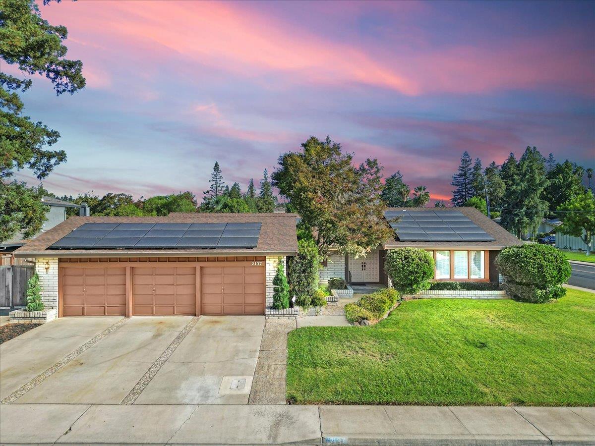 2137 Candlewood Place