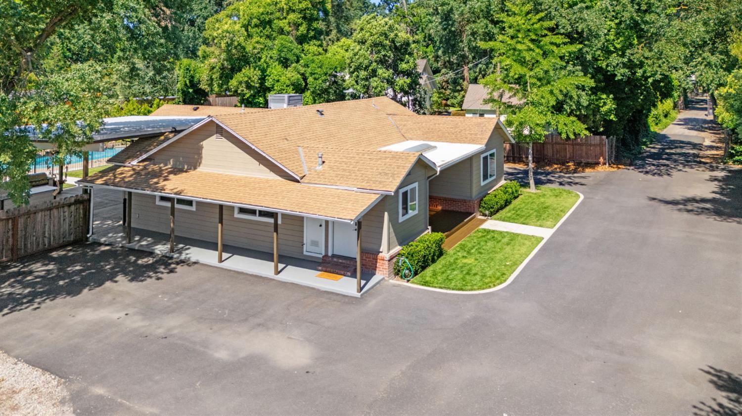 8850 Hildreth Lane