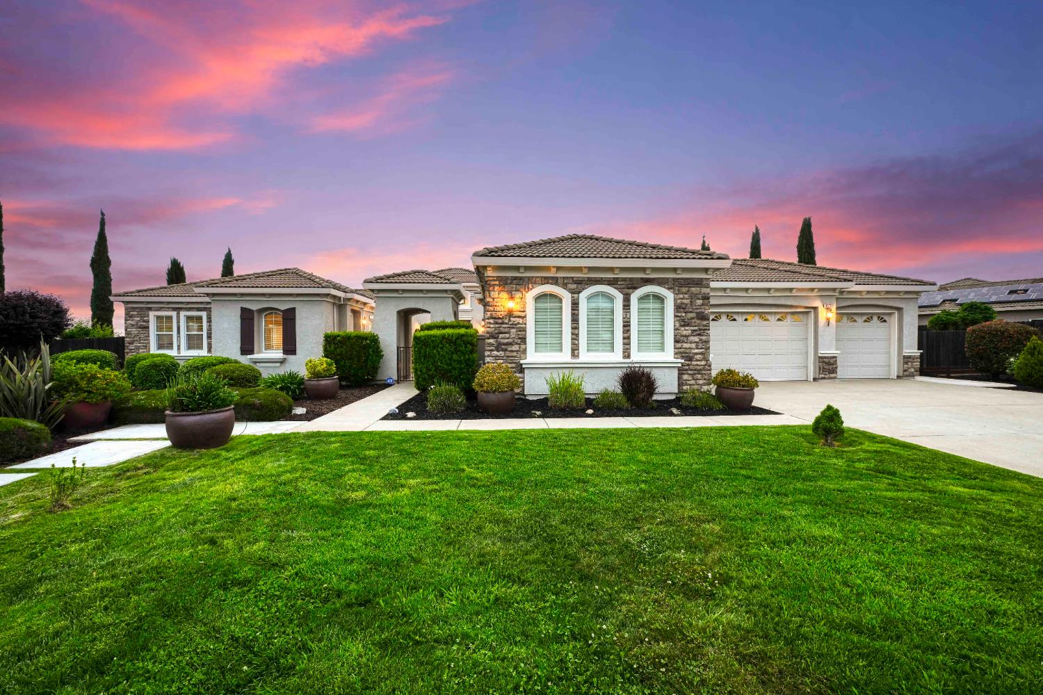 8537 Bridgestone Crescent