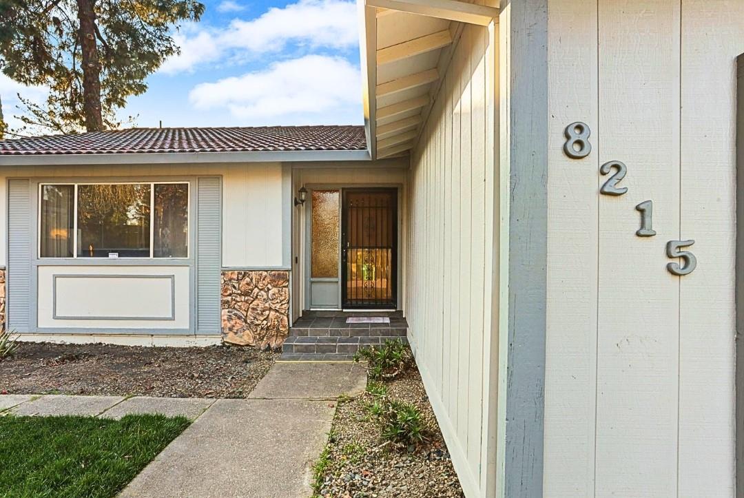 8215 Manhattan Drive