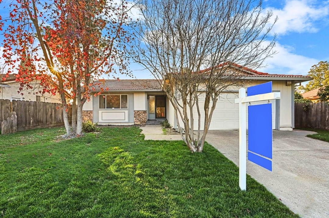 8215 Manhattan Drive