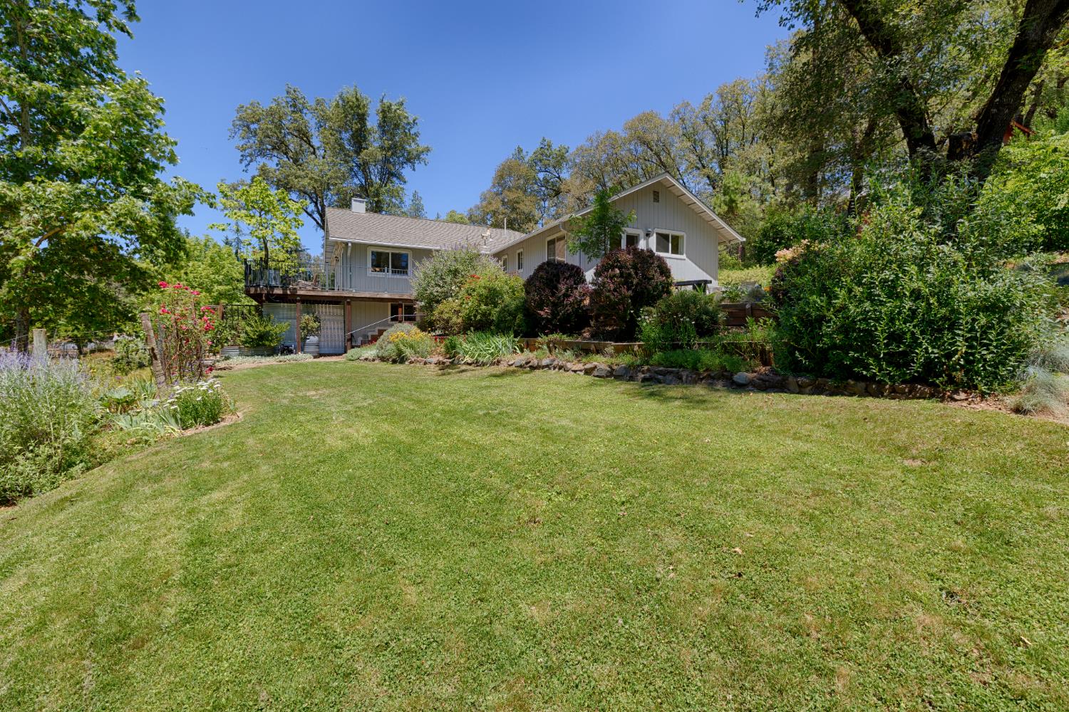 16840 Tudor Lane