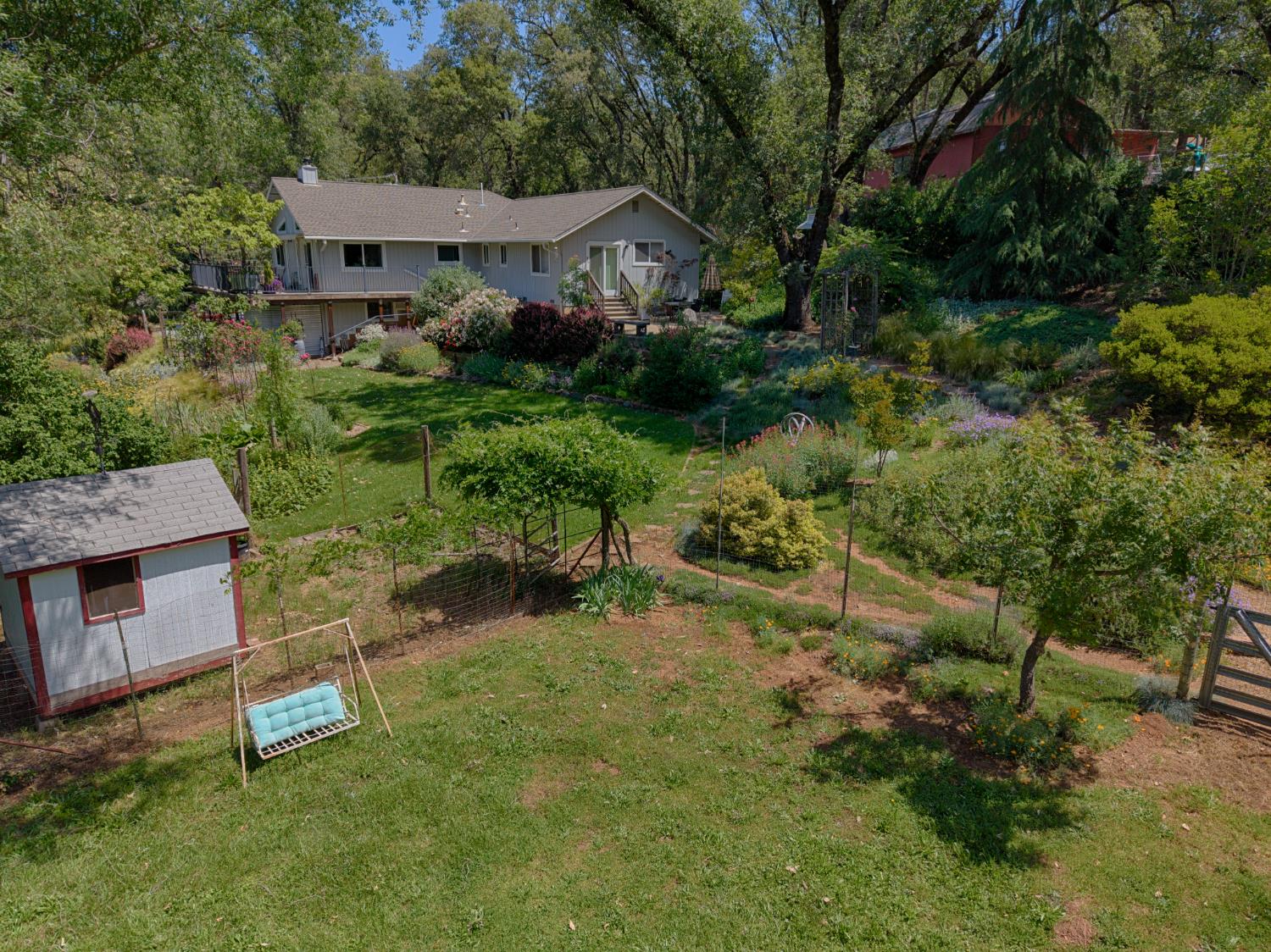 16840 Tudor Lane