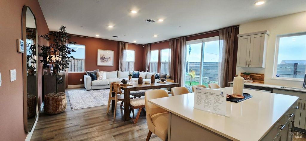 Photo of 11 Capri Court, American Canyon, CA 94503 (MLS # 326005917)