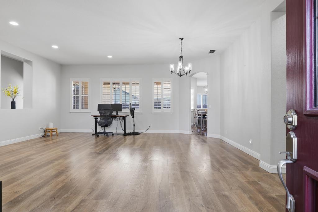 1918 Heidi Way