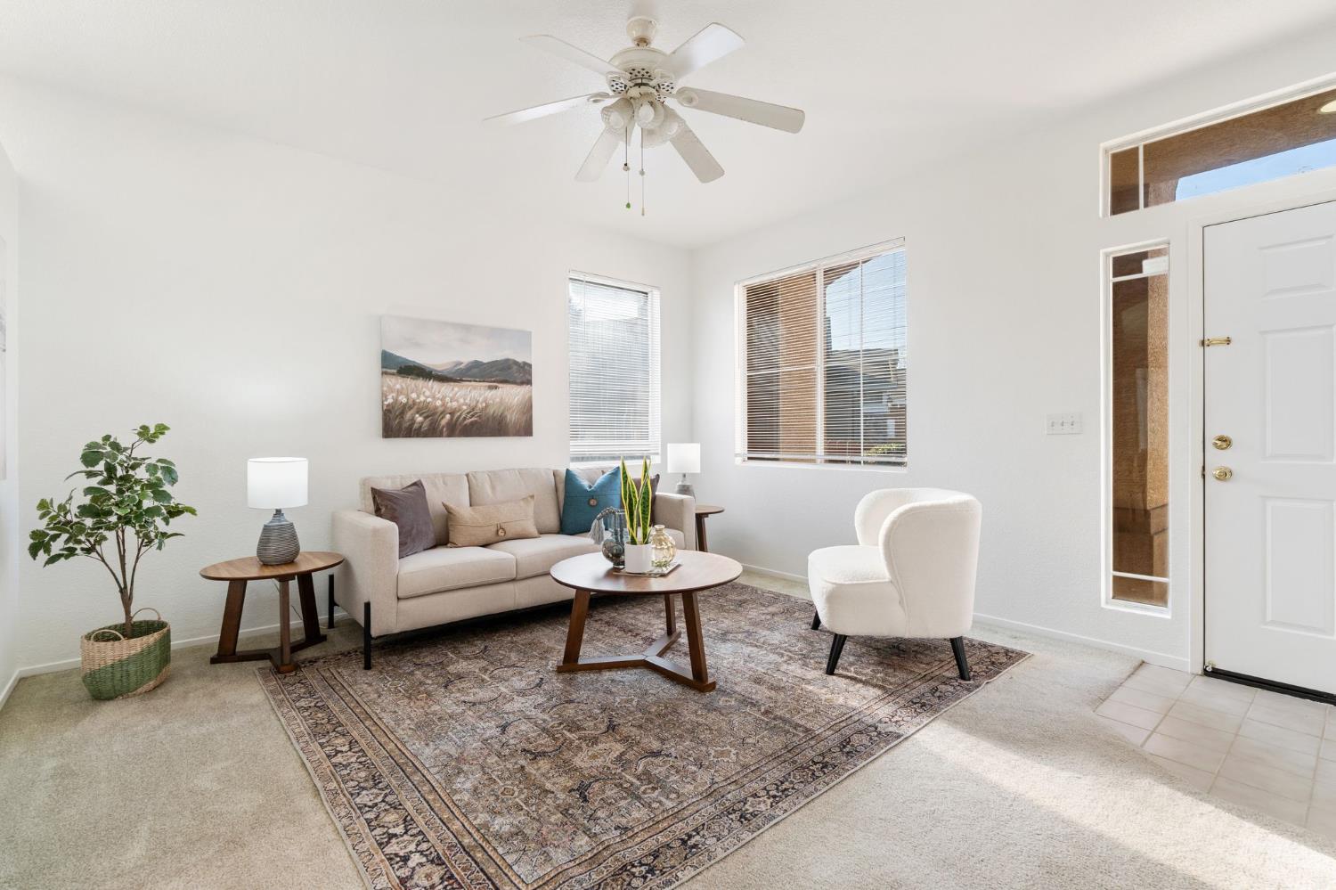 9184 Laguna Center Circle