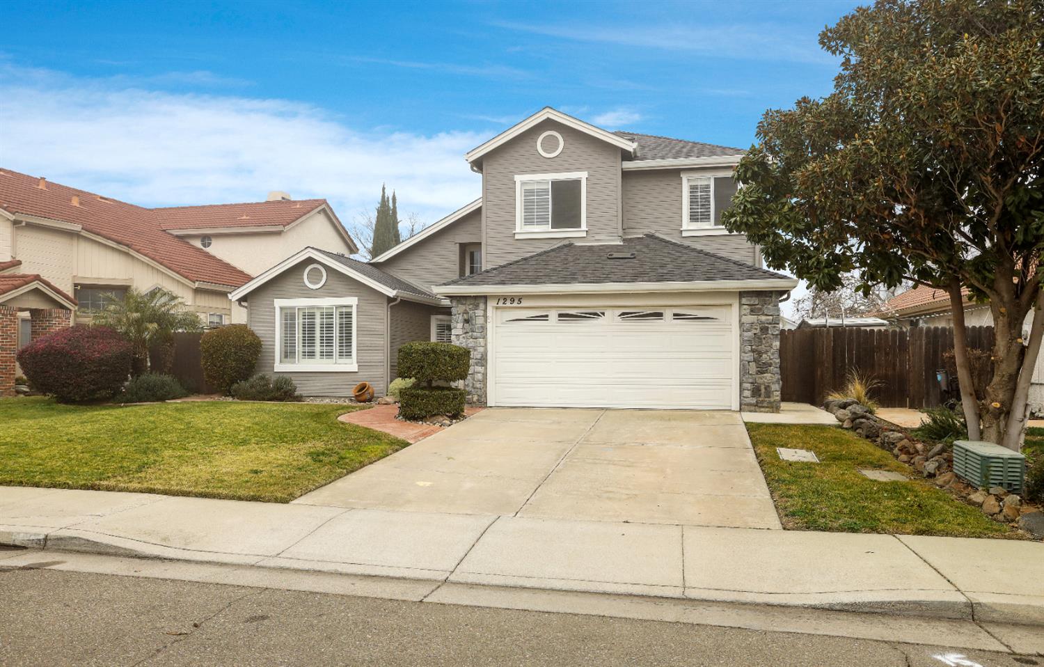 1295 Cornucopia Place