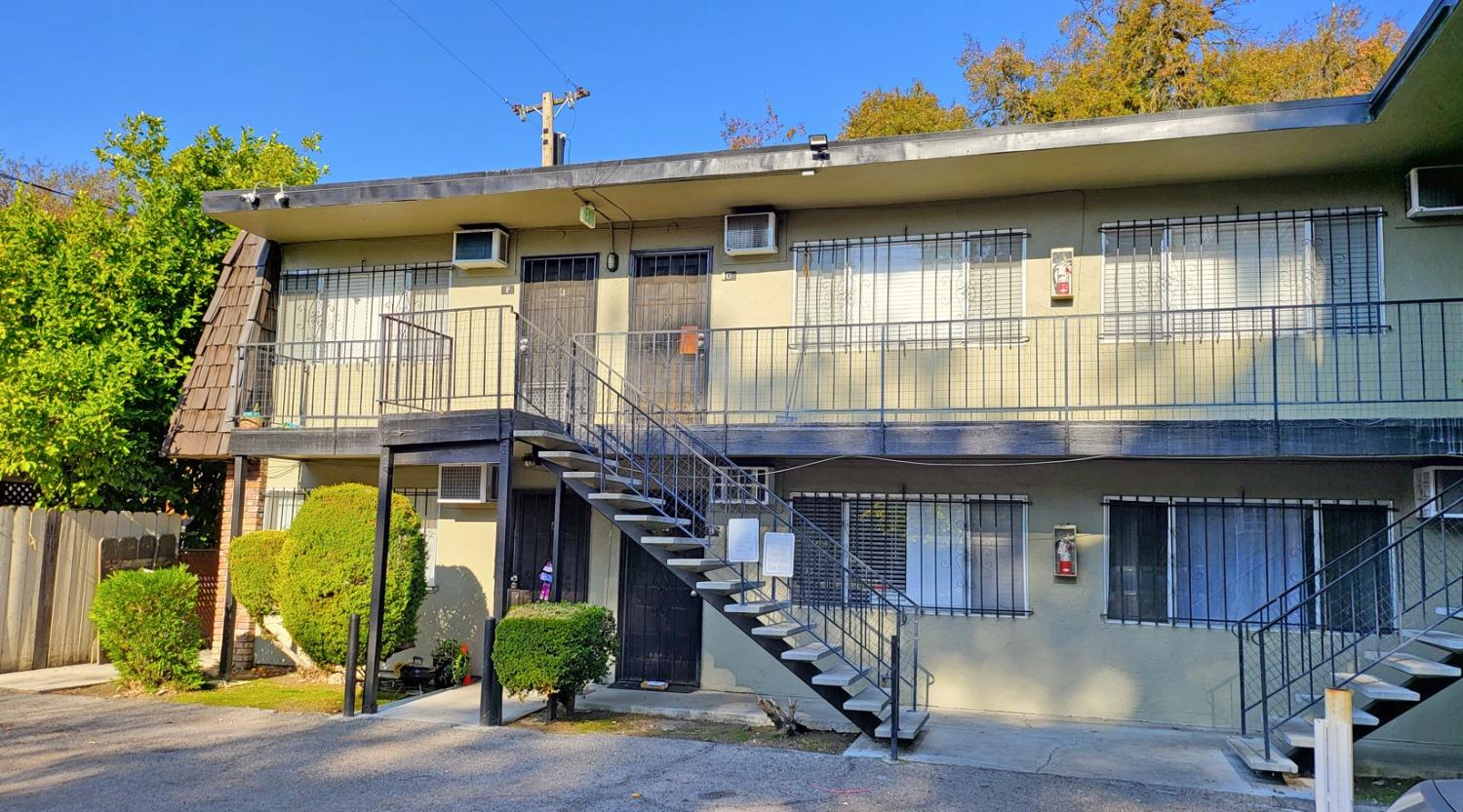 419 W Flora Street