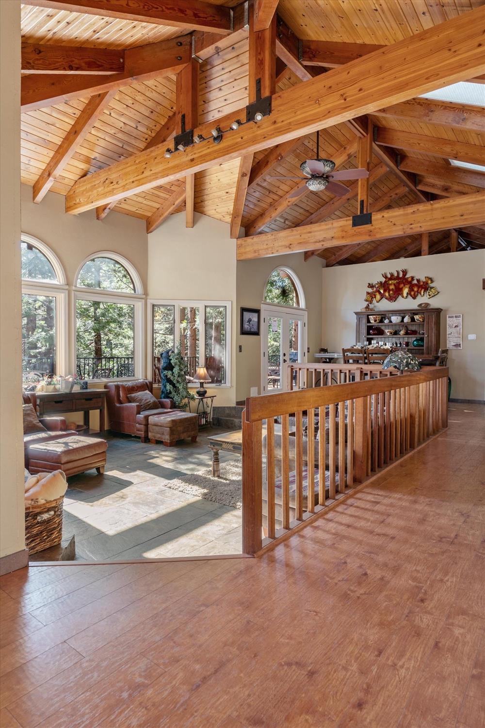 2434 Dardanelle Vista