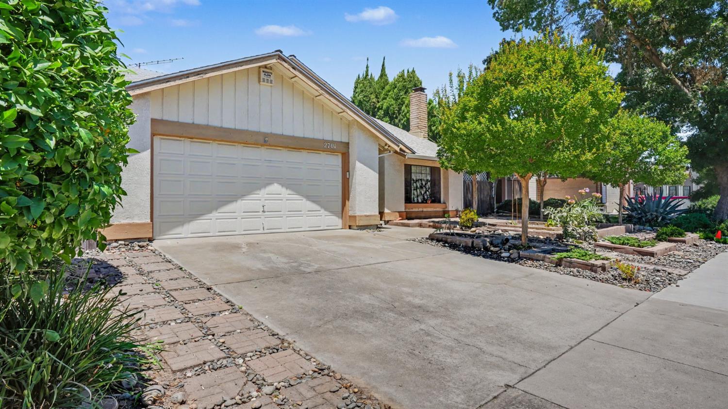 2701 Twin Oak Lane - Photo 4