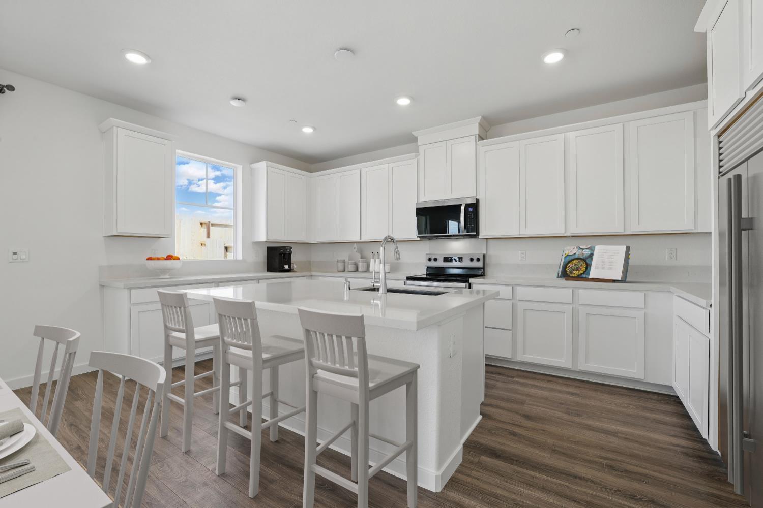 4160 Gold Beam Way