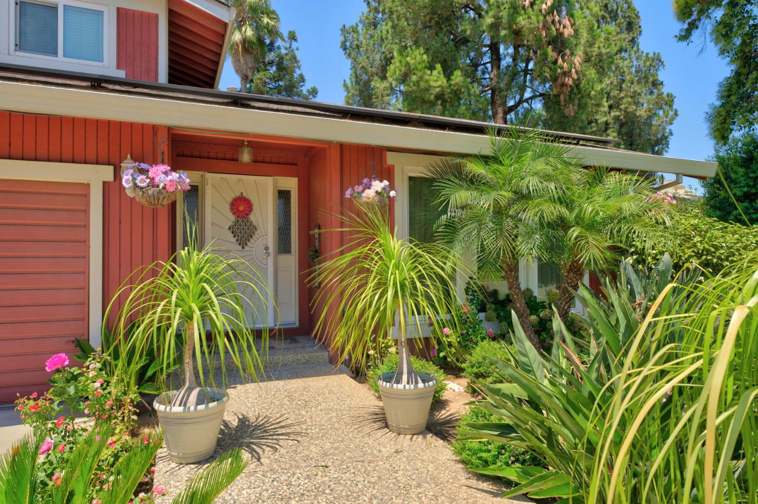 1815 Columbia Drive