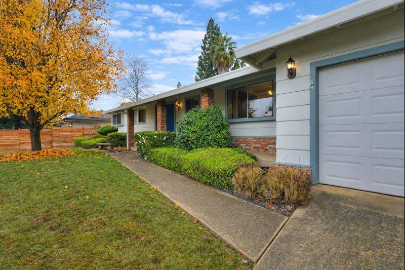 8467 Hidden Valley Circle