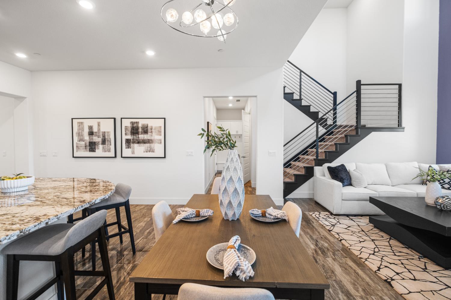 El Dorado Hills, California 95762, United States, 5 Bedrooms Bedrooms, ,5 BathroomsBathrooms,Residential,Active,187764