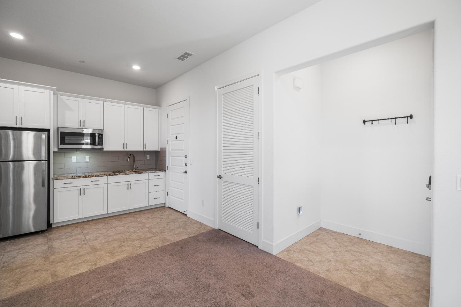 El Dorado Hills, California 95762, United States, 5 Bedrooms Bedrooms, ,5 BathroomsBathrooms,Residential,Active,187764