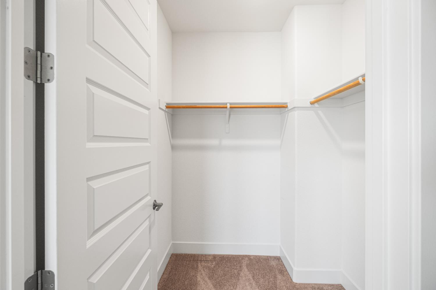 El Dorado Hills, California 95762, United States, 5 Bedrooms Bedrooms, ,5 BathroomsBathrooms,Residential,Active,187764